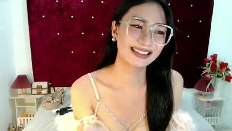 Snapshot of satiable_sashax chatting on September 30, 2025, 1:54 am Sasha online show from September 30, 2025, 1:54 am