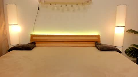 Snapshot of satimilf_ chatting on December 4, 2024, 7:17 am Sati online show from December 4, 2024, 7:17 am