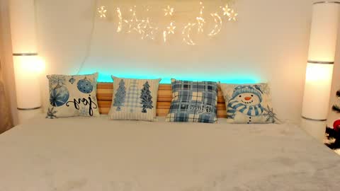 Snapshot of satimilf_ chatting on December 31, 2024, 11:28 pm Sati online show from December 31, 2024, 11:28 pm