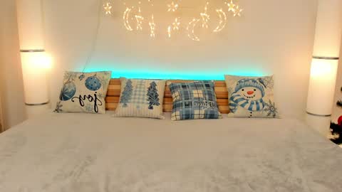 Snapshot of satimilf_ chatting on January 6, 2025, 11:09 pm Sati online show from January 6, 2025, 11:09 pm