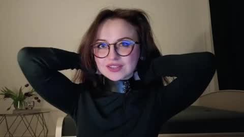 Lori online show from April 19, 2026, 6:32 pm