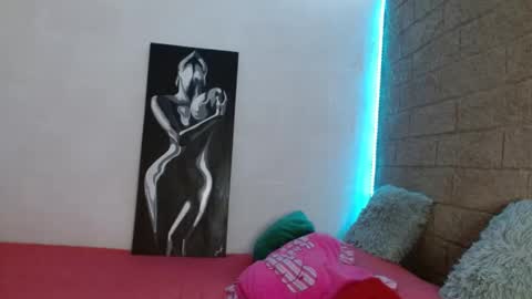 Sativa online show from December 11, 2024, 5:48 pm