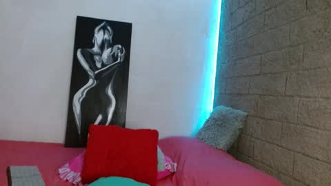 Sativa online show from December 11, 2024, 8:50 pm