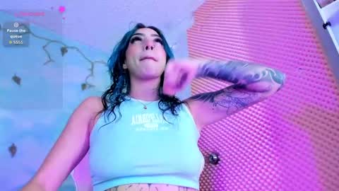 Snapshot of saturno_stone chatting on June 5, 2026, 3:35 am Saturnooo online show from June 5, 2026, 3:35 am