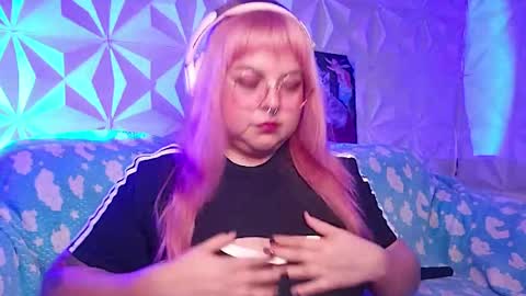 Gina George online show from April 12, 2026, 12:37 am