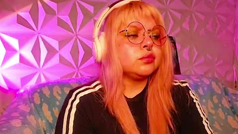 Snapshot of satyn_doll chatting on April 23, 2026, 2:24 am Gina George online show from April 23, 2026, 2:24 am