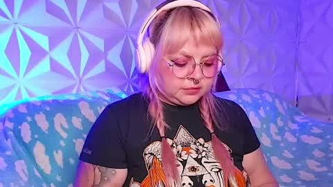 Snapshot of satyn_doll chatting on April 25, 2026, 12:13 am Gina George online show from April 25, 2026, 12:13 am