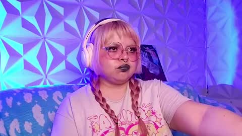 Snapshot of satyn_doll chatting on April 29, 2026, 2:37 am Gina George online show from April 29, 2026, 2:37 am