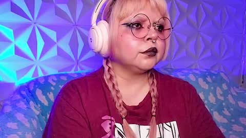 Snapshot of satyn_doll chatting on May 1, 2026, 11:31 pm Gina George online show from May 1, 2026, 11:31 pm