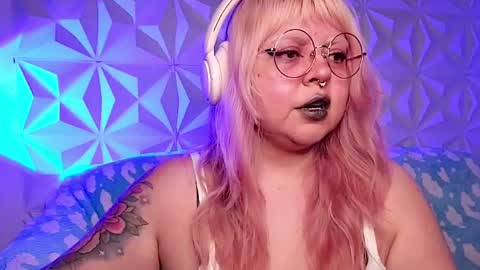 Snapshot of satyn_doll chatting on May 3, 2026, 11:00 pm Gina George online show from May 3, 2026, 11:00 pm