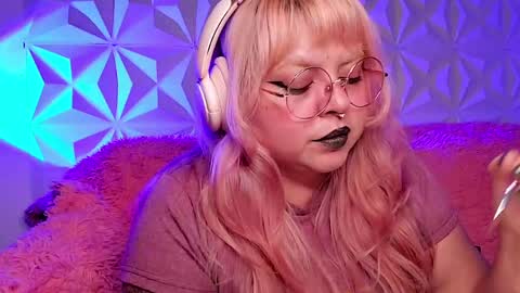 Snapshot of satyn_doll chatting on May 6, 2026, 1:14 am Gina George online show from May 6, 2026, 1:14 am