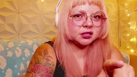 Snapshot of satyn_doll chatting on May 14, 2026, 12:17 am Gina George online show from May 14, 2026, 12:17 am