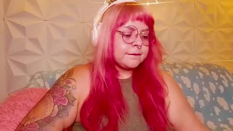 Snapshot of satyn_doll chatting on June 21, 2026, 10:45 pm Gina George online show from June 21, 2026, 10:45 pm