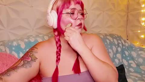 Snapshot of satyn_doll chatting on June 23, 2026, 12:52 am Gina George online show from June 23, 2026, 12:52 am