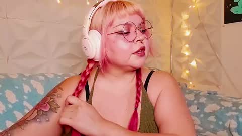 Snapshot of satyn_doll chatting on June 27, 2026, 11:21 pm Gina George online show from June 27, 2026, 11:21 pm