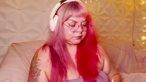 Snapshot of satyn_doll chatting on July 22, 2026, 11:40 pm Gina George online show from July 22, 2026, 11:40 pm