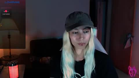 Snapshot of saucy_jenn1 chatting on December 7, 2024, 2:42 am I AM JENN online show from December 7, 2024, 2:42 am