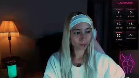 Snapshot of saucy_jenn1 chatting on December 27, 2024, 12:07 am I AM JENN online show from December 27, 2024, 12:07 am