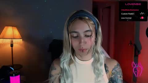 Snapshot of saucy_jenn1 chatting on December 29, 2024, 12:20 am I AM JENN online show from December 29, 2024, 12:20 am