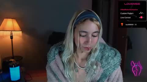 Snapshot of saucy_jenn1 chatting on December 29, 2024, 3:22 am I AM JENN online show from December 29, 2024, 3:22 am