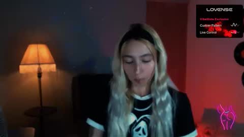 Snapshot of saucy_jenn1 chatting on January 10, 2025, 2:35 am I AM JENN online show from January 10, 2025, 2:35 am