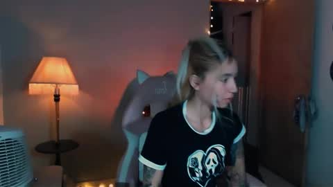 Snapshot of saucy_jenn1 chatting on January 24, 2025, 2:28 am I AM JENN online show from January 24, 2025, 2:28 am