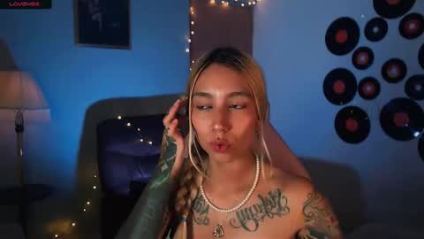 Snapshot of saucy_jenn1 chatting on February 21, 2025, 5:02 am I AM JENN online show from February 21, 2025, 5:02 am