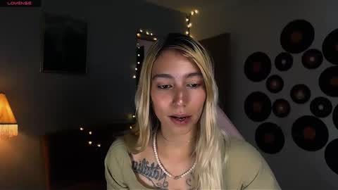 Snapshot of saucy_jenn1 chatting on March 1, 2025, 2:15 am I AM JENN online show from March 1, 2025, 2:15 am