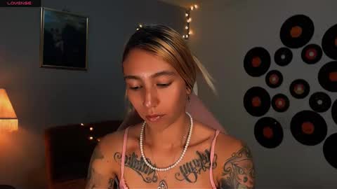 Snapshot of saucy_jenn1 chatting on March 2, 2025, 1:26 am I AM JENN online show from March 2, 2025, 1:26 am