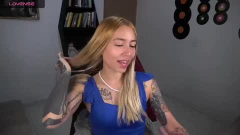 Snapshot of saucy_jenn1 chatting on September 14, 2025, 12:54 am I AM JENN online show from September 14, 2025, 12:54 am