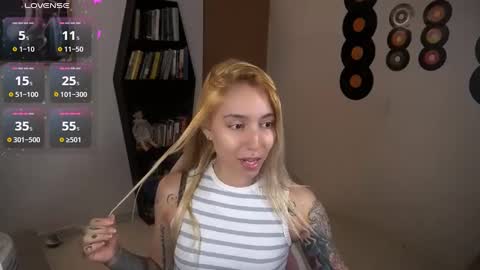 Snapshot of saucy_jenn1 chatting on September 16, 2025, 4:46 am I AM JENN online show from September 16, 2025, 4:46 am