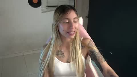 Snapshot of saucy_jenn1 chatting on July 19, 2026, 3:21 am I AM JENN online show from July 19, 2026, 3:21 am