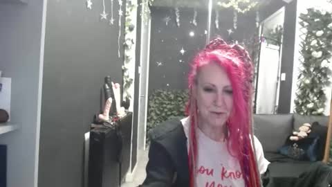 SaucySky online show from January 14, 2026, 10:21 am