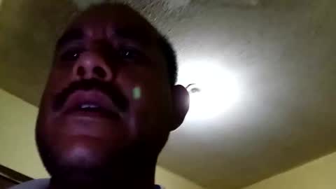 Snapshot of saul73273 chatting on May 4, 2026, 12:56 pm saul73273 online show from May 4, 2026, 12:56 pm