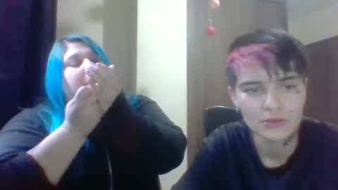 saury_lavigne online show from February 24, 2025, 9:09 pm