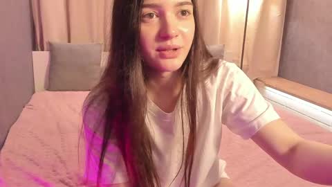 savannah_h online show from May 4, 2026, 8:27 pm