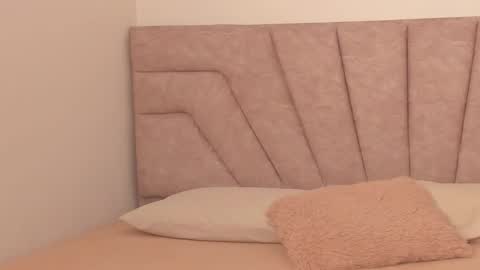 Savannahwildee online show from February 22, 2026, 11:53 am