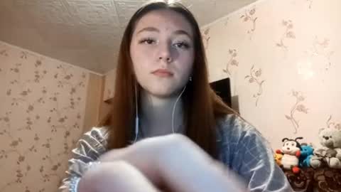 Sophie online show from September 13, 2025, 5:13 pm