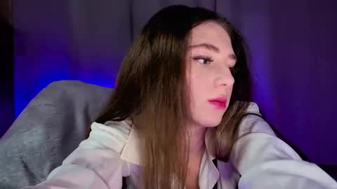 Snapshot of savannasotos chatting on May 8, 2026, 3:39 pm Sophie online show from May 8, 2026, 3:39 pm