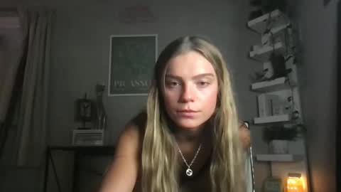 Snapshot of savxoxoxo chatting on December 3, 2025, 4:31 am Savxoxoxo online show from December 3, 2025, 4:31 am