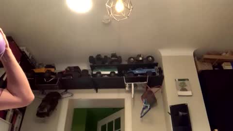 saxonialatexdude online show from May 13, 2026, 5:16 am