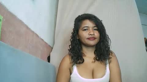 Snapshot of saylla1 chatting on June 6, 2026, 8:08 am saylla1 online show from June 6, 2026, 8:08 am