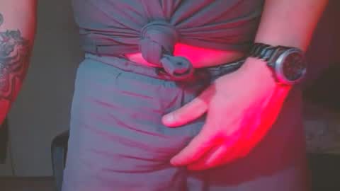 Snapshot of sbutter chatting on March 4, 2025, 9:43 pm sbutter online show from March 4, 2025, 9:43 pm