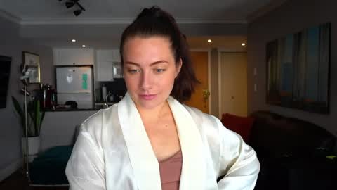 Snapshot of scarlajade chatting on April 24, 2026, 11:51 pm scarlajade online show from April 24, 2026, 11:51 pm