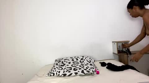 Snapshot of scarle222421 chatting on January 22, 2025, 1:10 am scarle222421 online show from January 22, 2025, 1:10 am