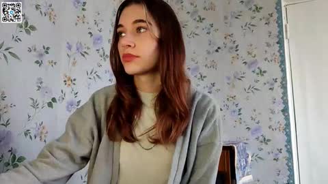 Snapshot of scarlet1flowers chatting on September 30, 2025, 8:19 am Kira online show from September 30, 2025, 8:19 am