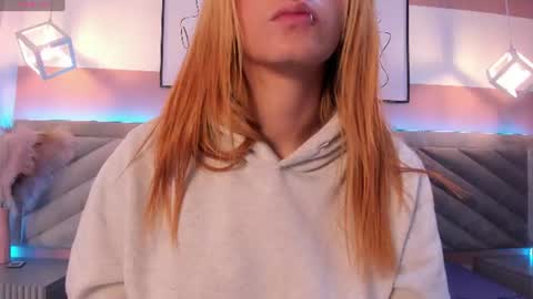 scarlet__rossi online show from June 10, 2026, 3:18 am