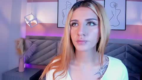 scarlet__rossi online show from July 10, 2026, 3:11 am