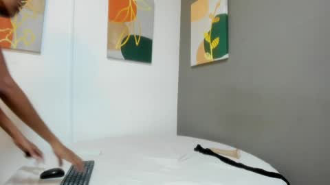 Snapshot of scarlet_glow chatting on May 28, 2026, 1:08 pm Scarlete online show from May 28, 2026, 1:08 pm