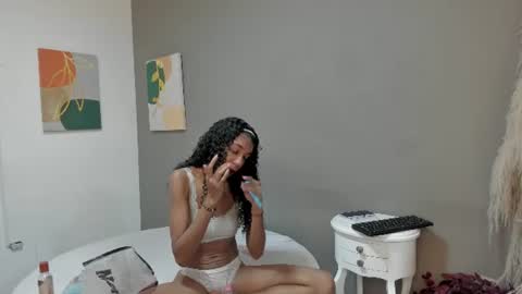 Snapshot of scarlet_glow chatting on July 20, 2026, 4:42 pm Scarlete online show from July 20, 2026, 4:42 pm